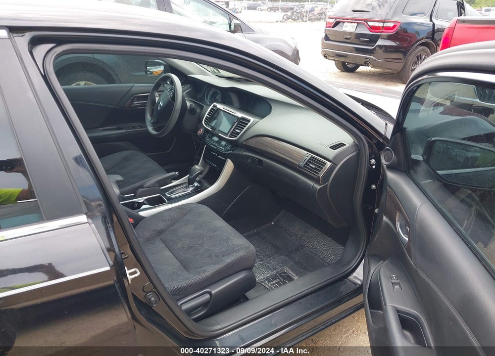 2017 HONDA ACCORD EX VIN: 1HGCR2F72HA053339