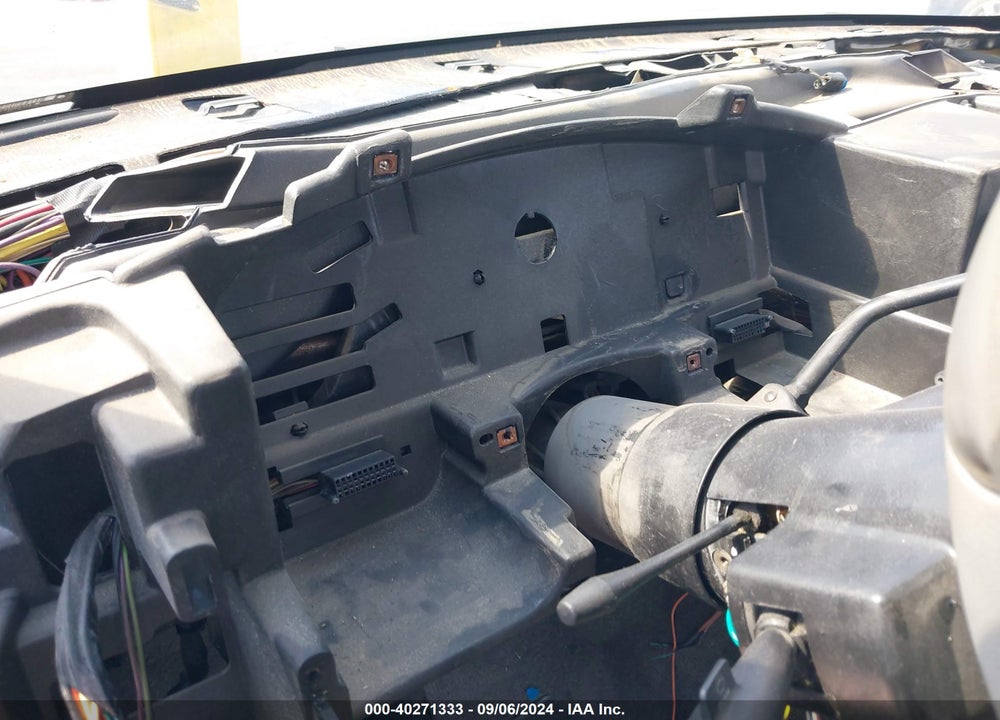 1994 CHEVROLET CAPRICE CLASSIC LS VIN: 1G1BN52P8RR191914