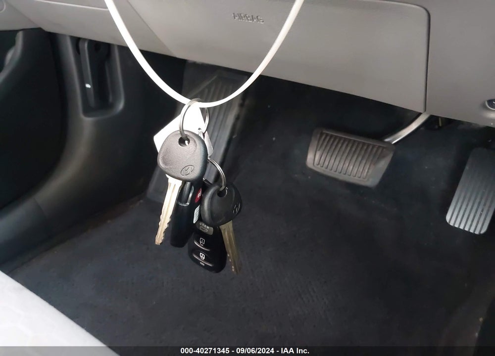 2019 HYUNDAI ELANTRA SE VIN: 5NPD74LF8KH433530