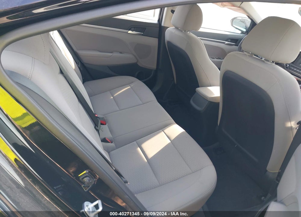 2019 HYUNDAI ELANTRA SE VIN: 5NPD74LF8KH433530