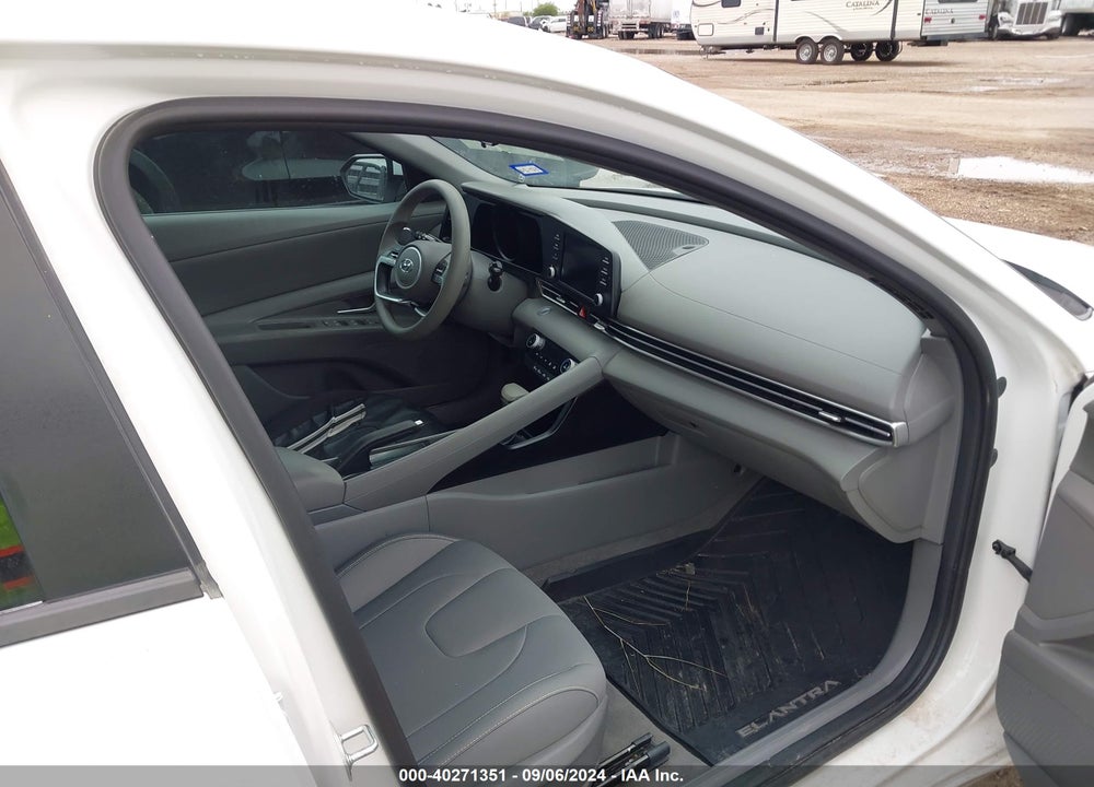 2023 HYUNDAI ELANTRA SEL VIN: 5NPLM4AG4PH100944