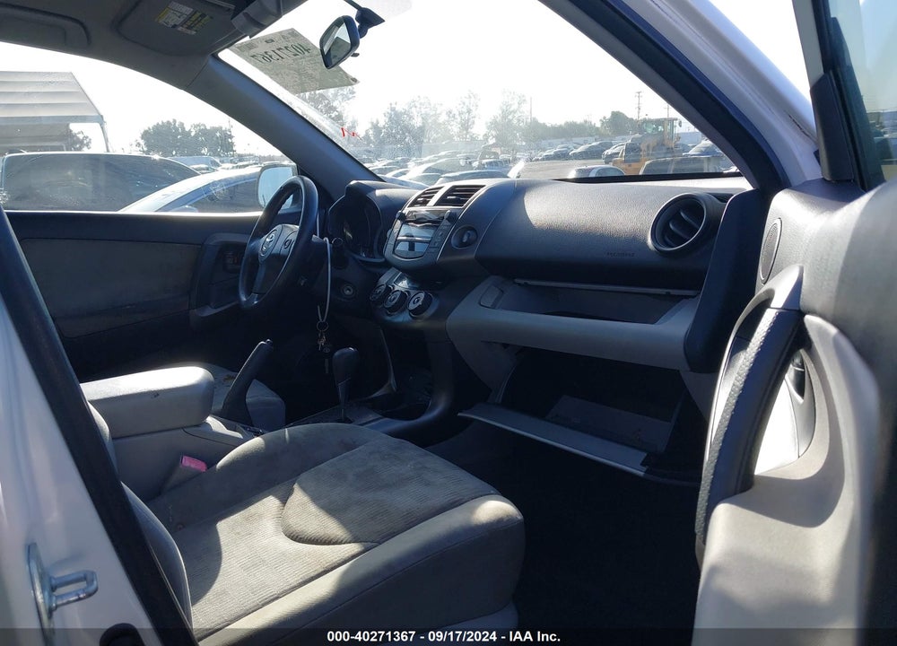 2009 TOYOTA RAV4 VIN: JTMZF33VX9D002889