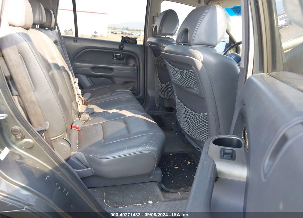 2008 HONDA PILOT EX-L VIN: 5FNYF187X8B055982