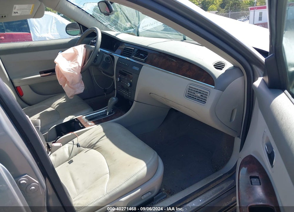 2009 BUICK LACROSSE VIN: 2G4WD582091257738