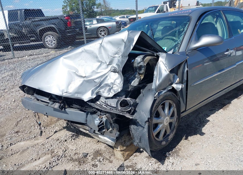 2009 BUICK LACROSSE VIN: 2G4WD582091257738