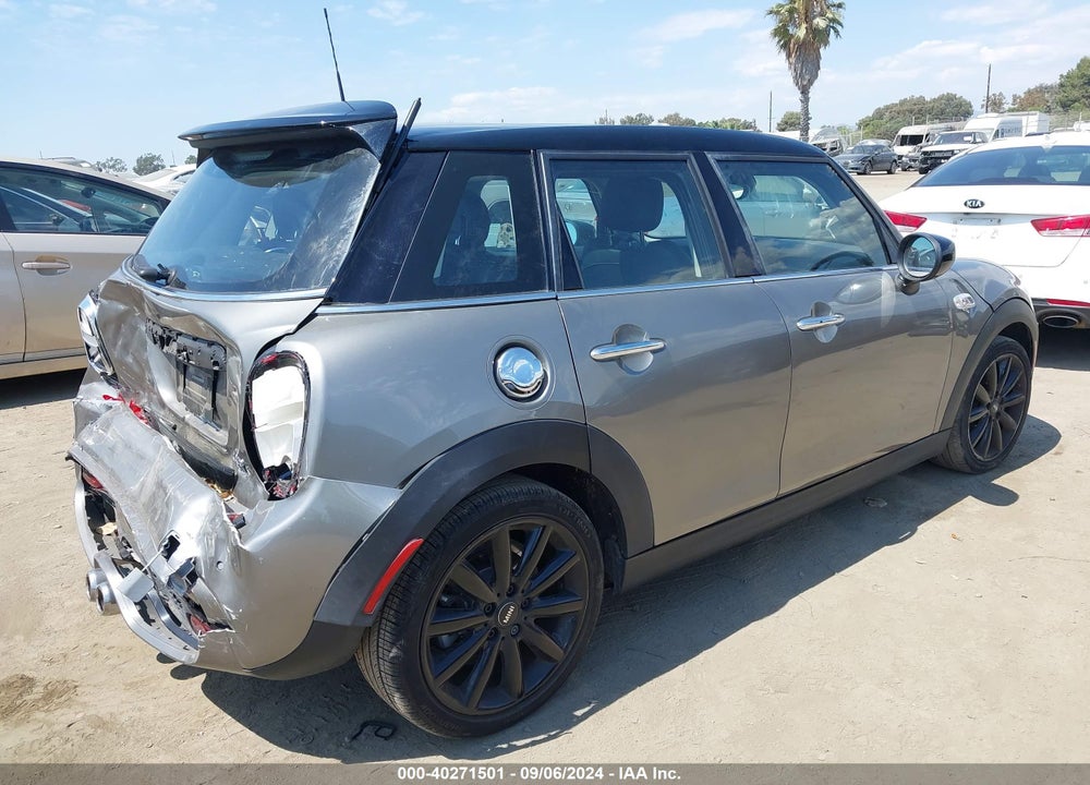 2021 MINI HARDTOP COOPER S VIN: WMWXU9C09M2M97124
