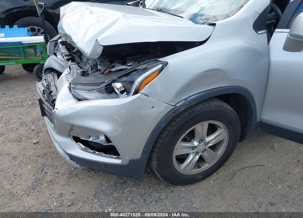 2018 CHEVROLET TRAX LT VIN: 3GNCJLSB5JL348169