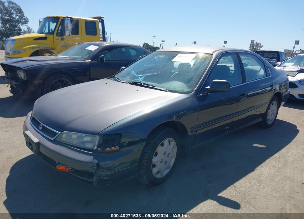 1997 HONDA ACCORD LX VIN: 1HGCD5632VA115105