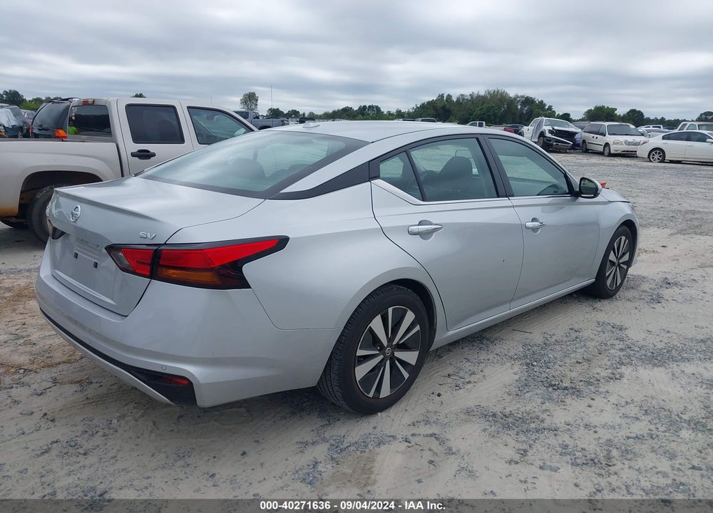 2022 NISSAN ALTIMA VIN: 1N4BL4DV0NN385198