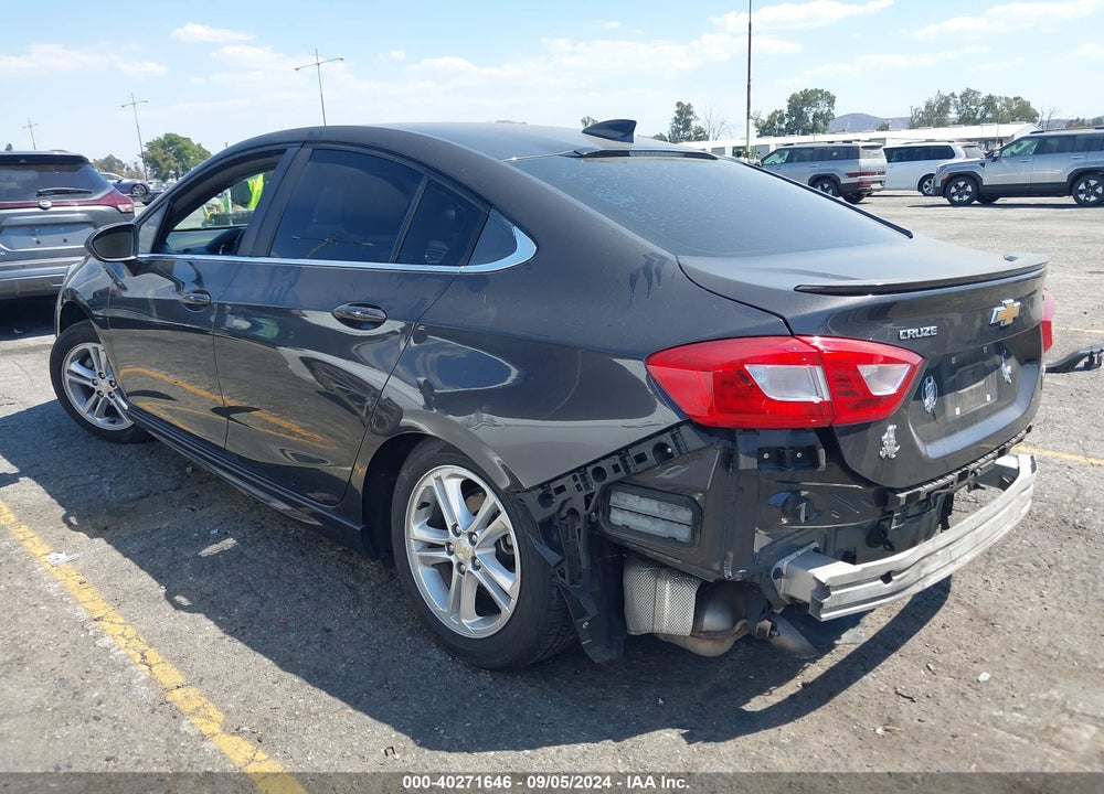2017 CHEVROLET CRUZE LT AUTO VIN: 1G1BE5SM8H7267647