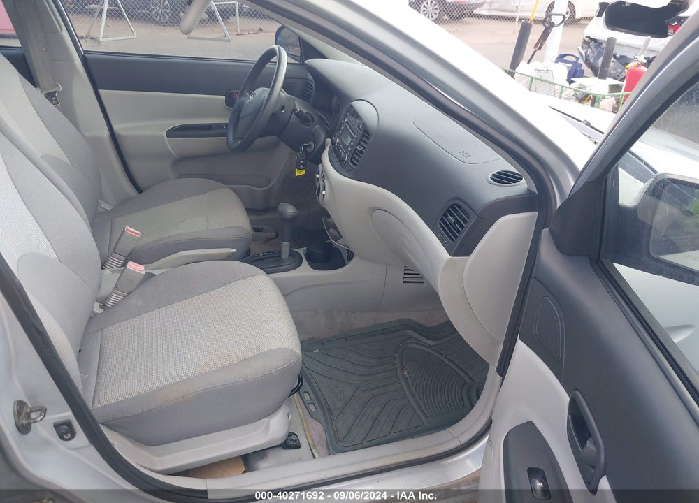 2007 HYUNDAI ACCENT GLS VIN: KMHCN46C37U137066