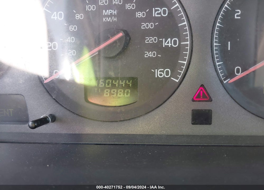 2003 VOLVO S60 2.5T AWD VIN: YV1RH59H132250114