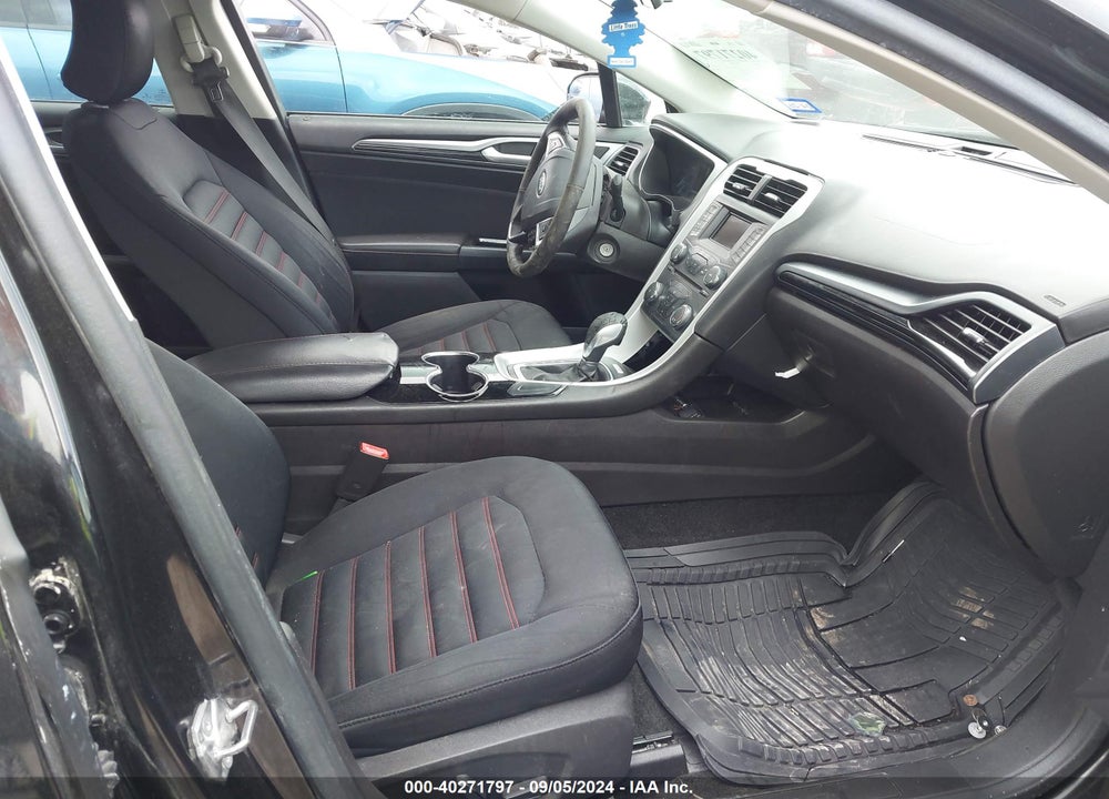 2015 FORD FUSION SE VIN: 3FA6P0H75FR304401