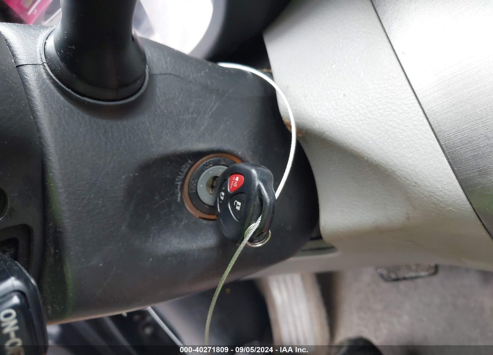 2011 TOYOTA RAV4 BASE (A4) VIN: JTMZF4DV4BD029595