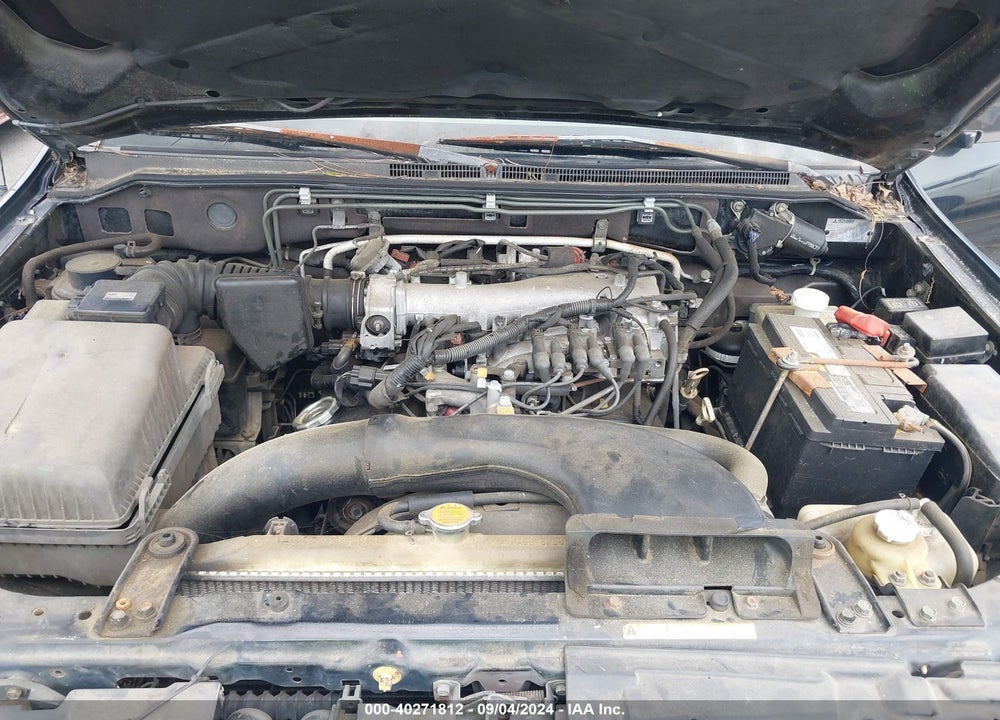 2001 MITSUBISHI MONTERO VIN: JA4MW51RX1J038755