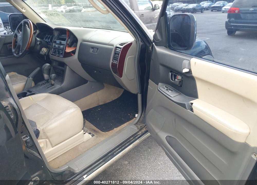 2001 MITSUBISHI MONTERO VIN: JA4MW51RX1J038755