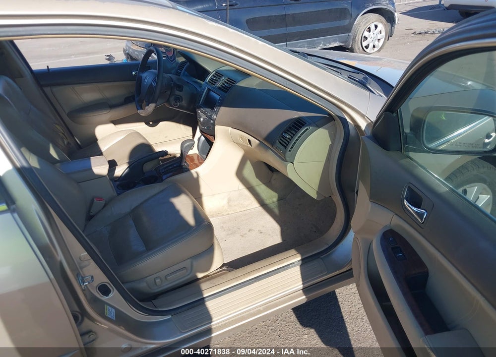 2006 HONDA ACCORD 3.0 EX VIN: 1HGCM66886A057973