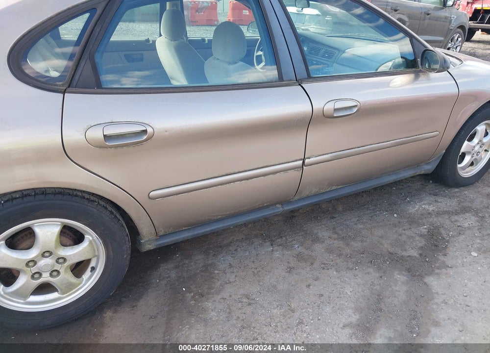 2005 FORD TAURUS VIN: 1FAFP53235A139045