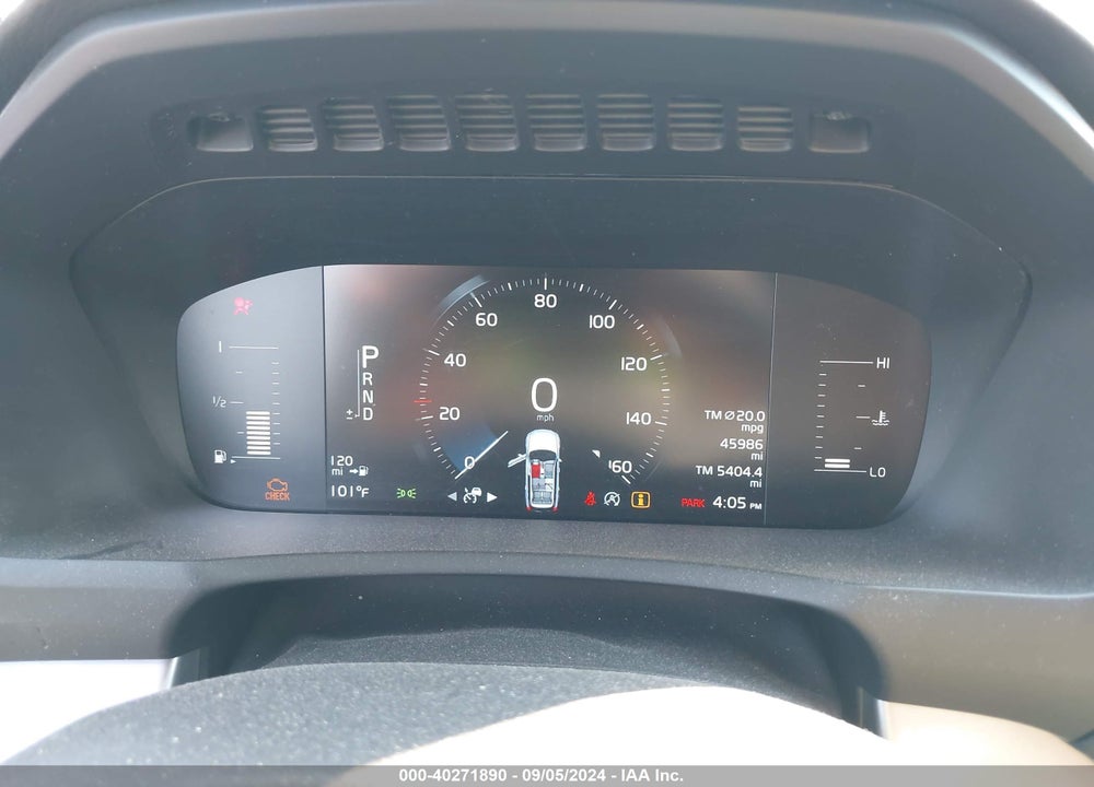 2018 VOLVO XC90 T5 MOMENTUM VIN: YV4102PK9J1335208