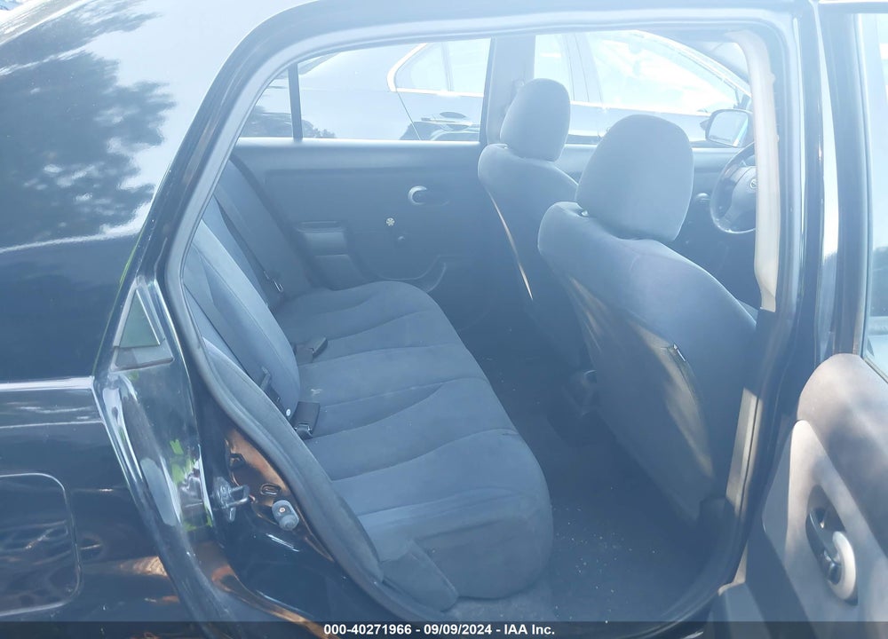2011 NISSAN VERSA 1.6 VIN: 3N1CC1AP2BL406117