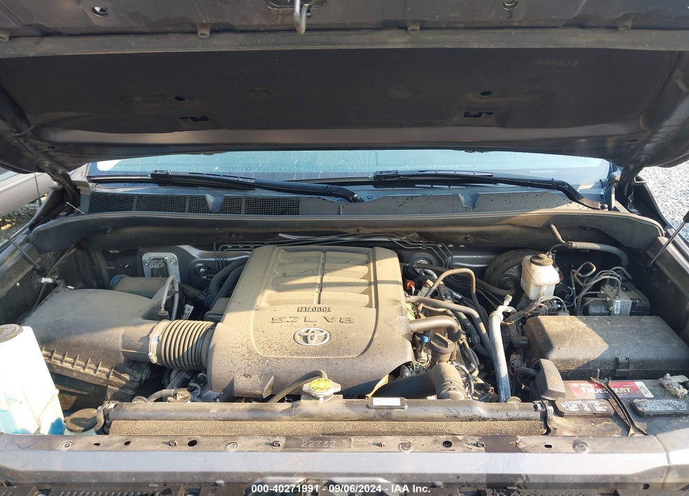 2017 TOYOTA TUNDRA SR5 5.7L V8 VIN: 5TFDY5F12HX617877
