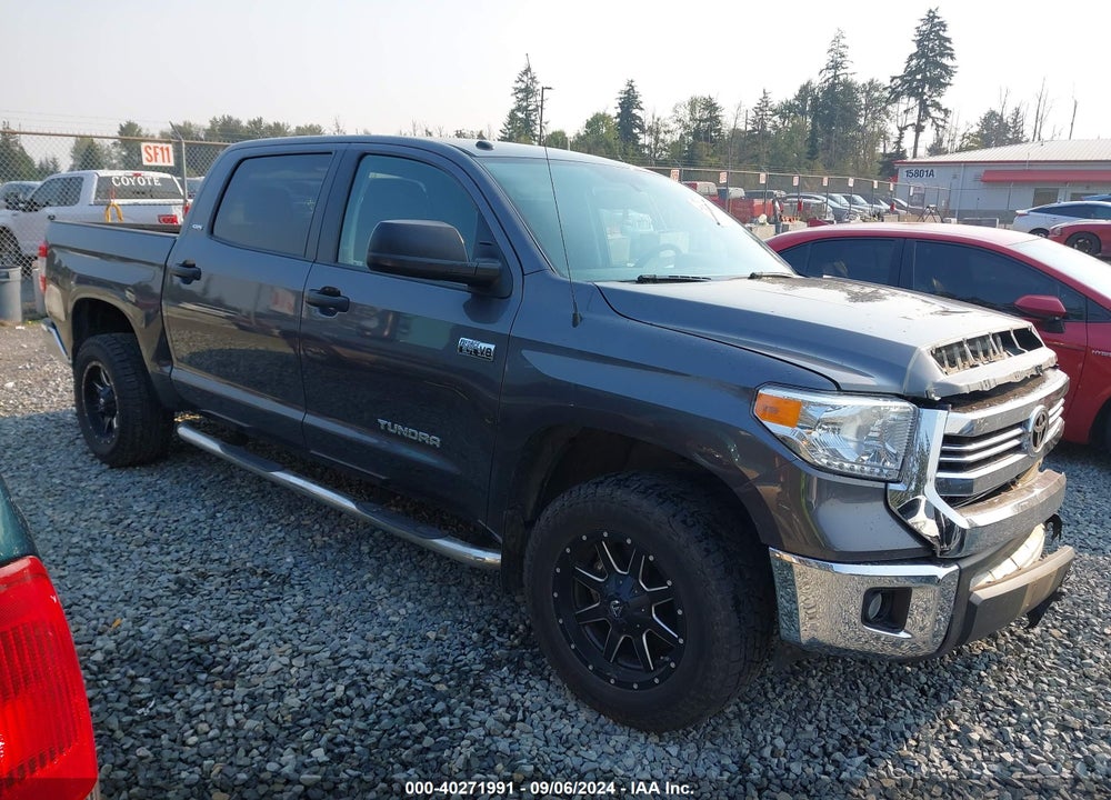 2017 TOYOTA TUNDRA SR5 5.7L V8 VIN: 5TFDY5F12HX617877