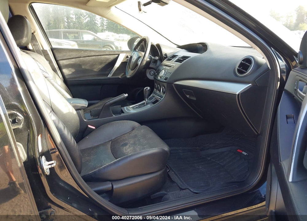 2011 MAZDA 3 VIN: JM1BL1M52B1488537