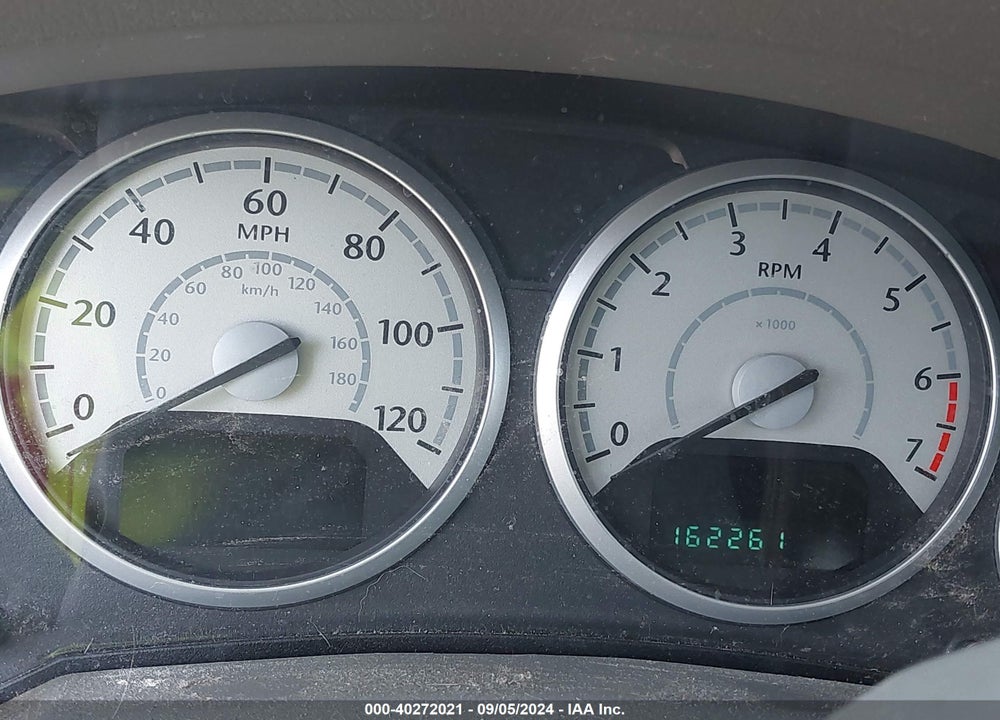 2010 CHRYSLER TOWN & COUNTRY VIN: 2A4RR5D12AR192844