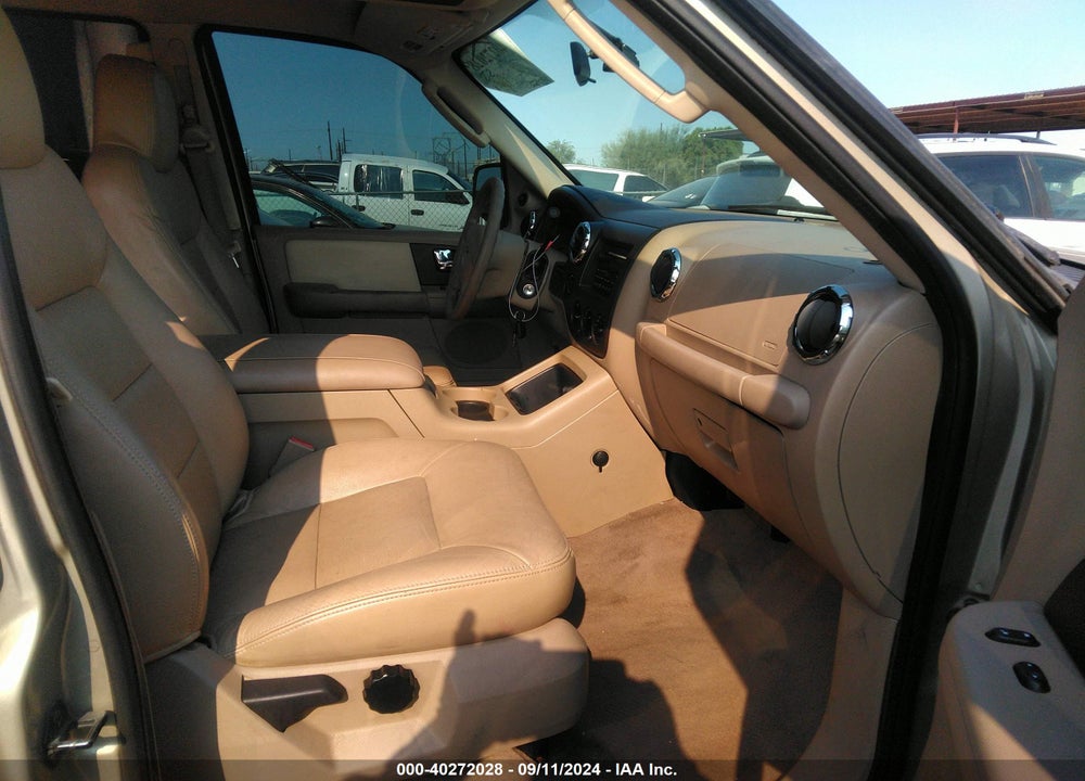 2005 FORD EXPEDITION NBX/XLT VIN: 1FMPU16545LA07658