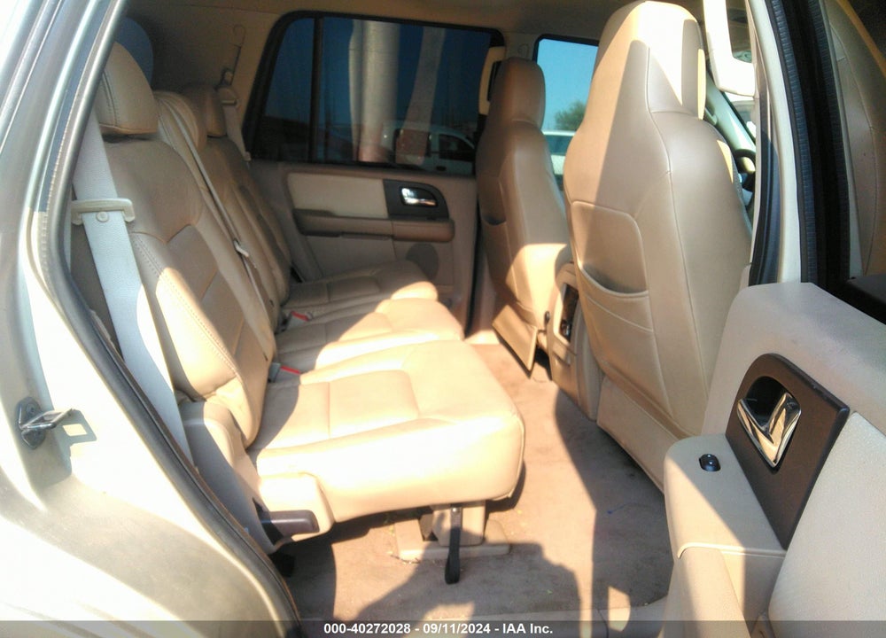 2005 FORD EXPEDITION NBX/XLT VIN: 1FMPU16545LA07658