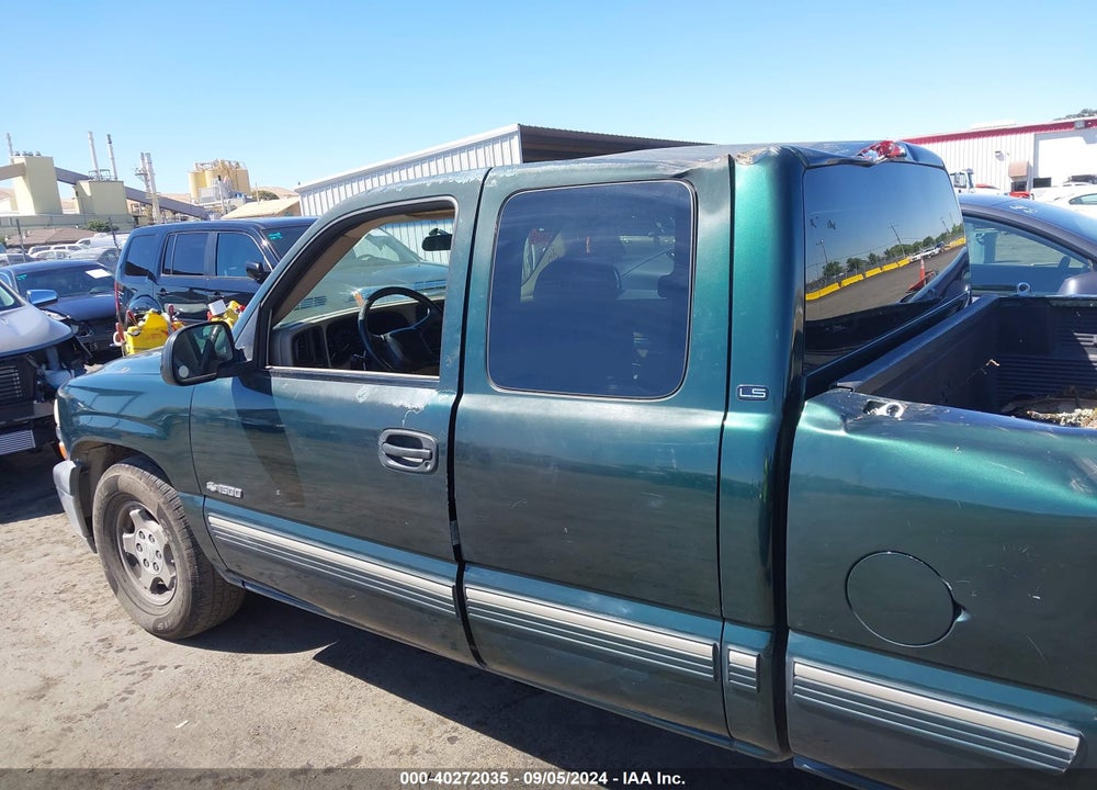 2001 CHEVROLET SILVERADO 1500 LS VIN: 2GCEC19T711183029