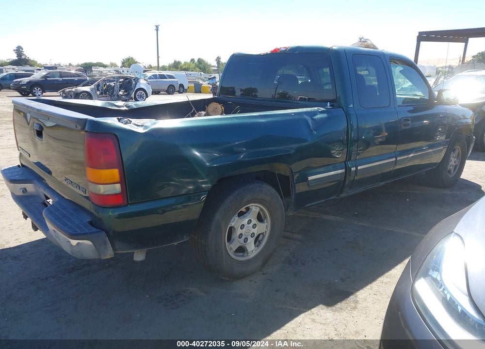 2001 CHEVROLET SILVERADO 1500 LS VIN: 2GCEC19T711183029