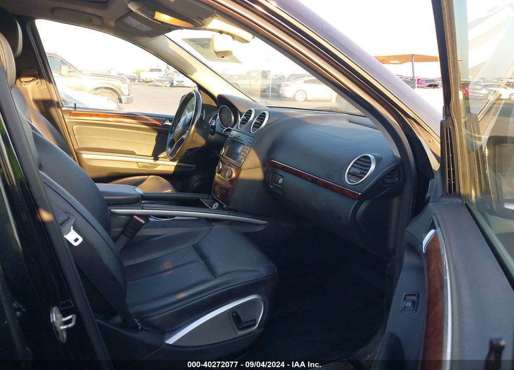 2010 MERCEDES-BENZ GL 450 4MATIC VIN: 4JGBF7BE2AA537923