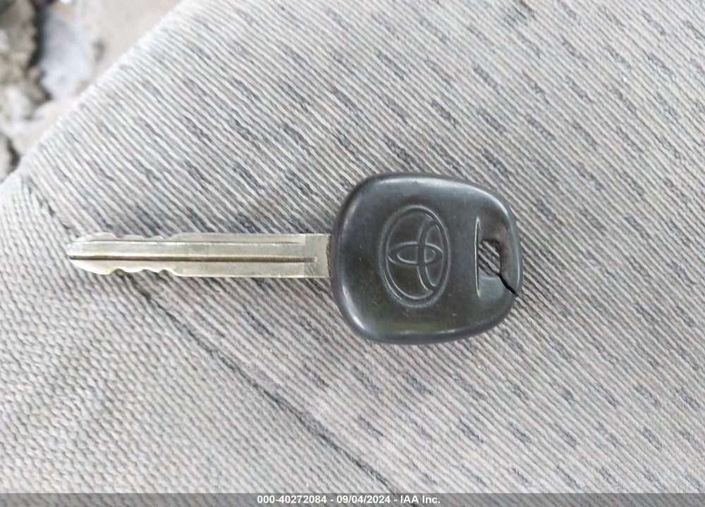 2003 TOYOTA CAMRY XLE VIN: 4T1BE32K93U239436