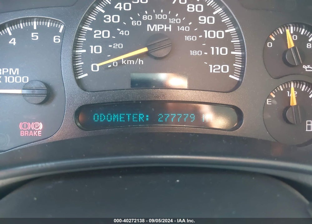 2005 CHEVROLET TAHOE LS VIN: 1GNEC13T95R214777