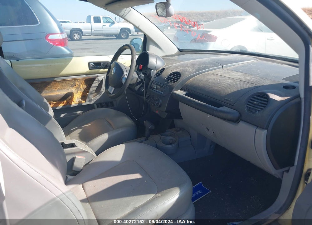 2004 VOLKSWAGEN NEW BEETLE GLS VIN: 3VWCM21Y94M301089