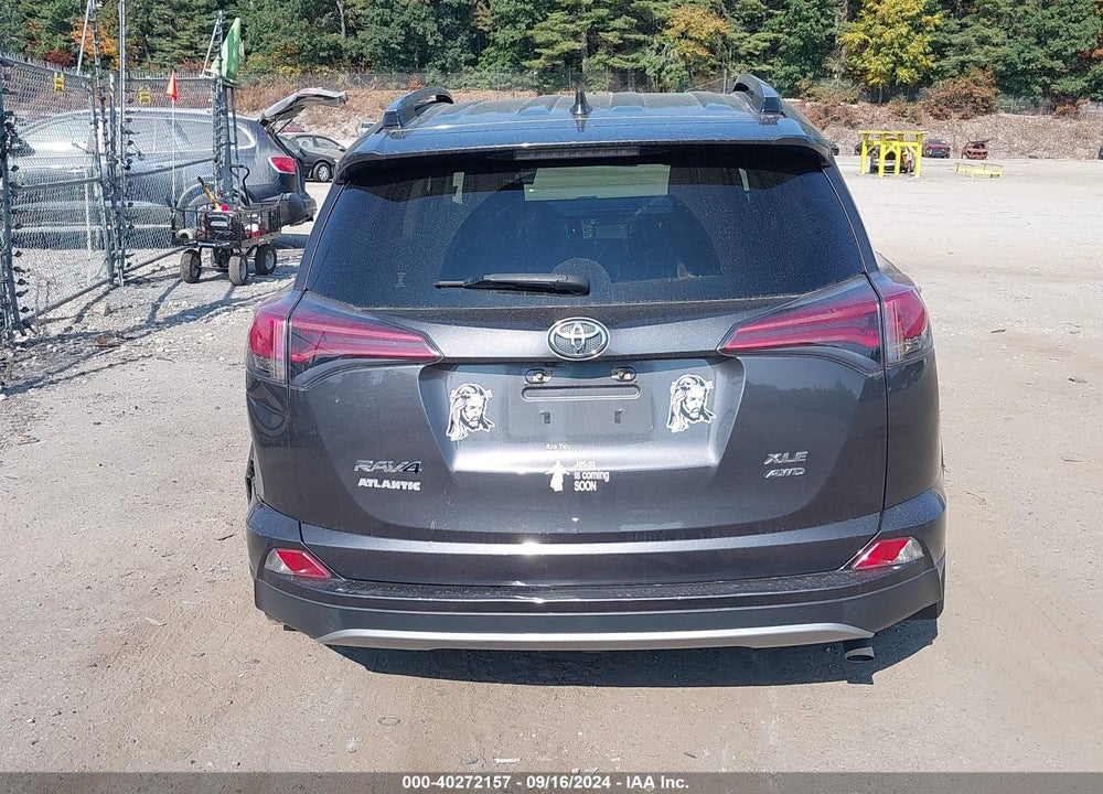 2018 TOYOTA RAV4 XLE VIN: JTMRFREV3JJ253694
