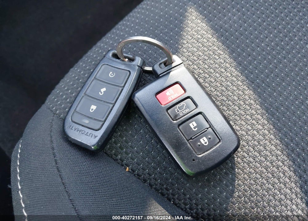 2018 TOYOTA RAV4 XLE VIN: JTMRFREV3JJ253694