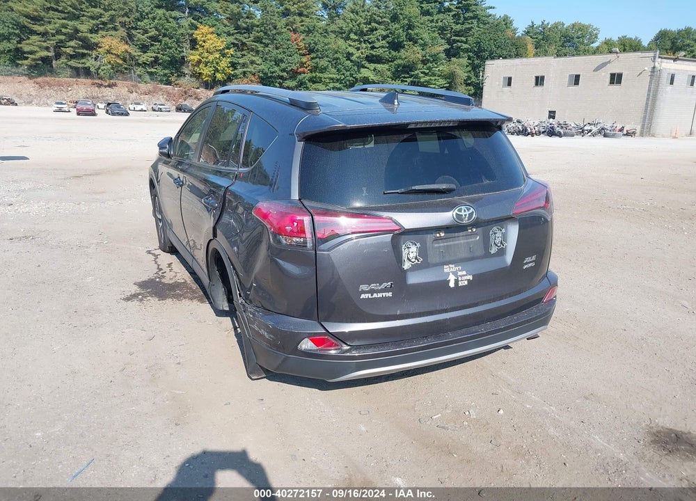 2018 TOYOTA RAV4 XLE VIN: JTMRFREV3JJ253694