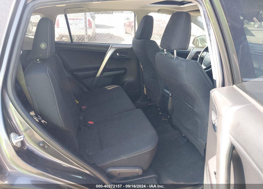 2018 TOYOTA RAV4 XLE VIN: JTMRFREV3JJ253694