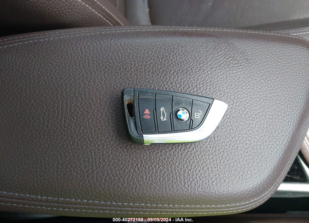 2018 BMW X1 SDRIVE28I VIN: WBXHU7C30J3F04236