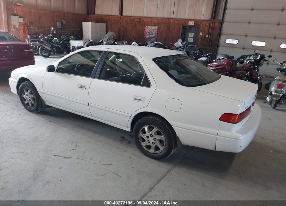 2000 TOYOTA CAMRY LE V6 VIN: 4T1BF22K9YU951637