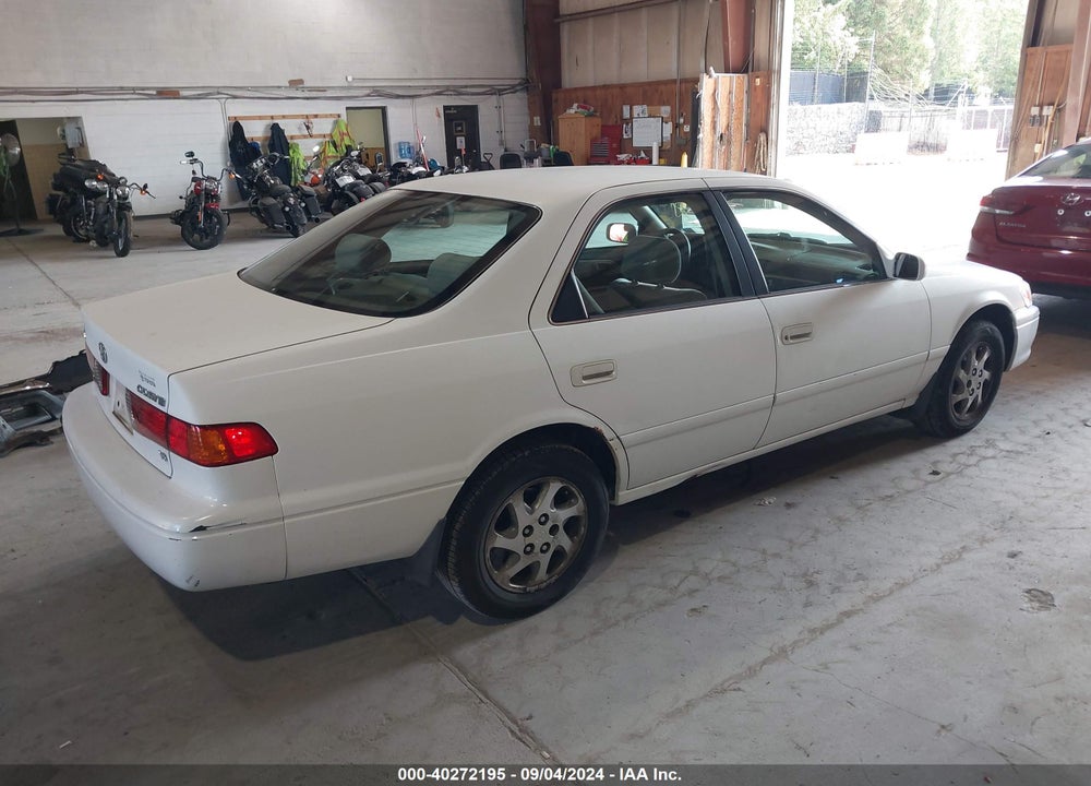 2000 TOYOTA CAMRY LE V6 VIN: 4T1BF22K9YU951637