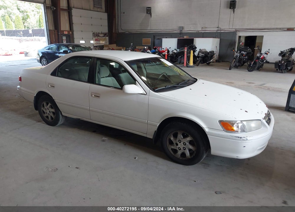 2000 TOYOTA CAMRY LE V6 VIN: 4T1BF22K9YU951637