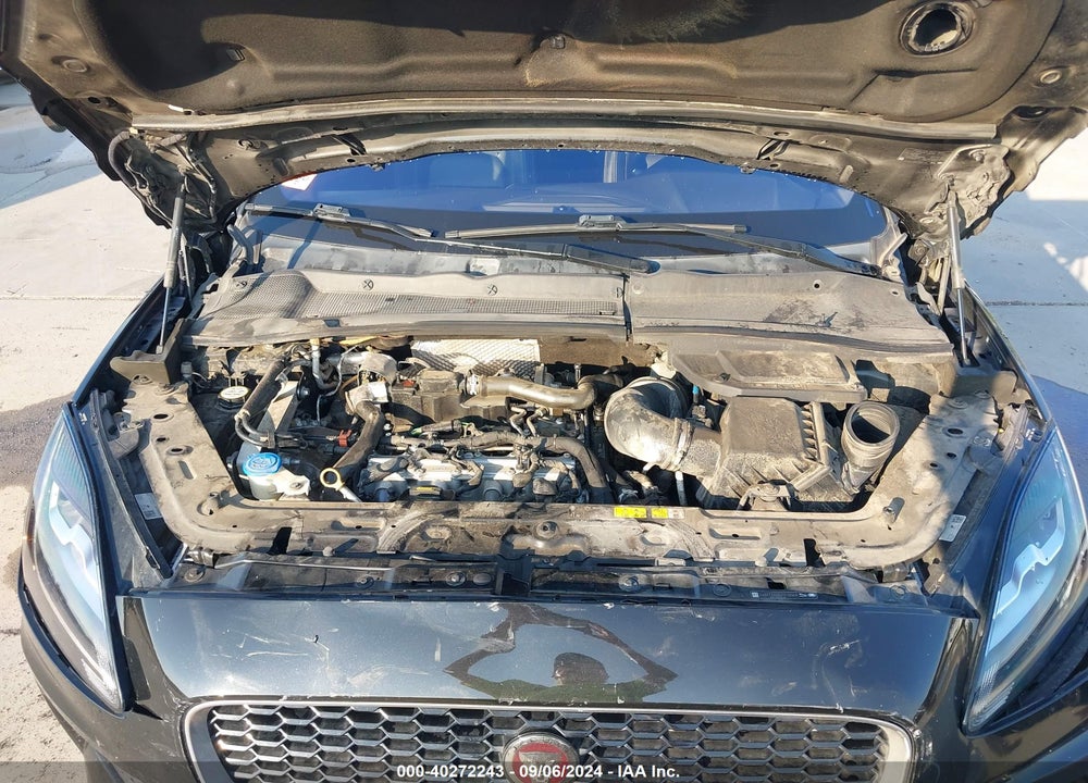 2018 JAGUAR E-PACE R-DYNAMIC S VIN: SADFT2GX6J1Z30968
