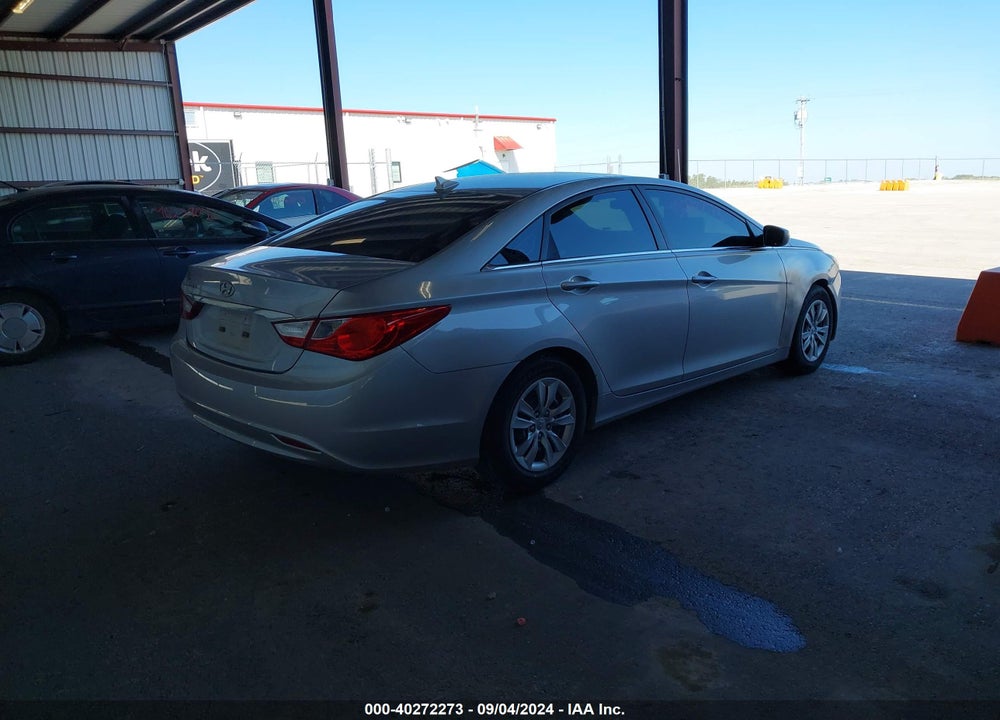 2011 HYUNDAI SONATA VIN: 5NPEB4AC1BH063159