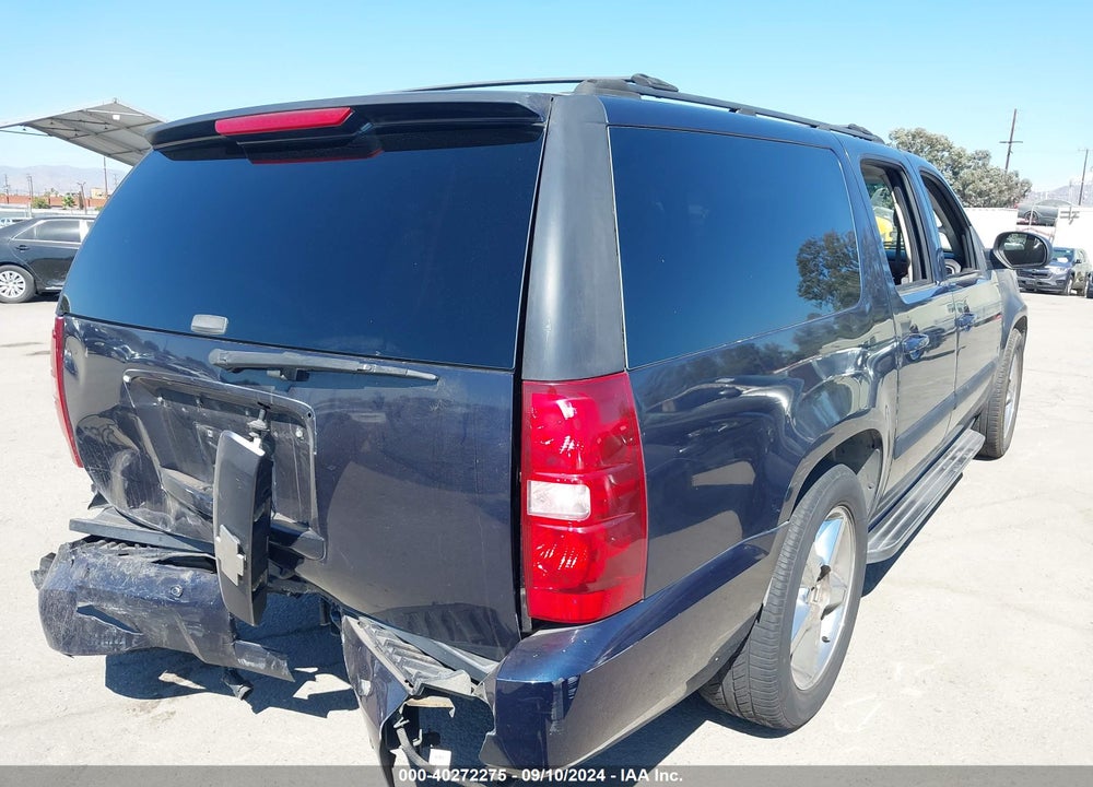 2007 CHEVROLET SUBURBAN 1500 LT VIN: 1GNFC16097J163353