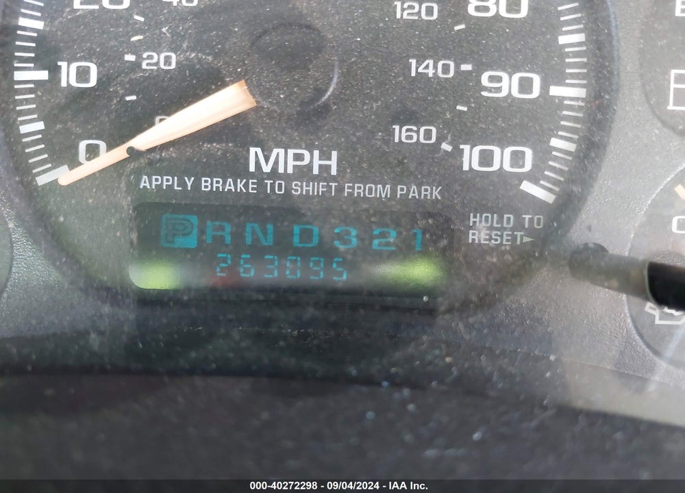 2002 CHEVROLET SUBURBAN 1500 VIN: 3GNFK16T82G215109