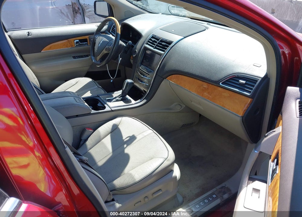 2011 LINCOLN MKX VIN: 2LMDJ8JK4BBJ12945