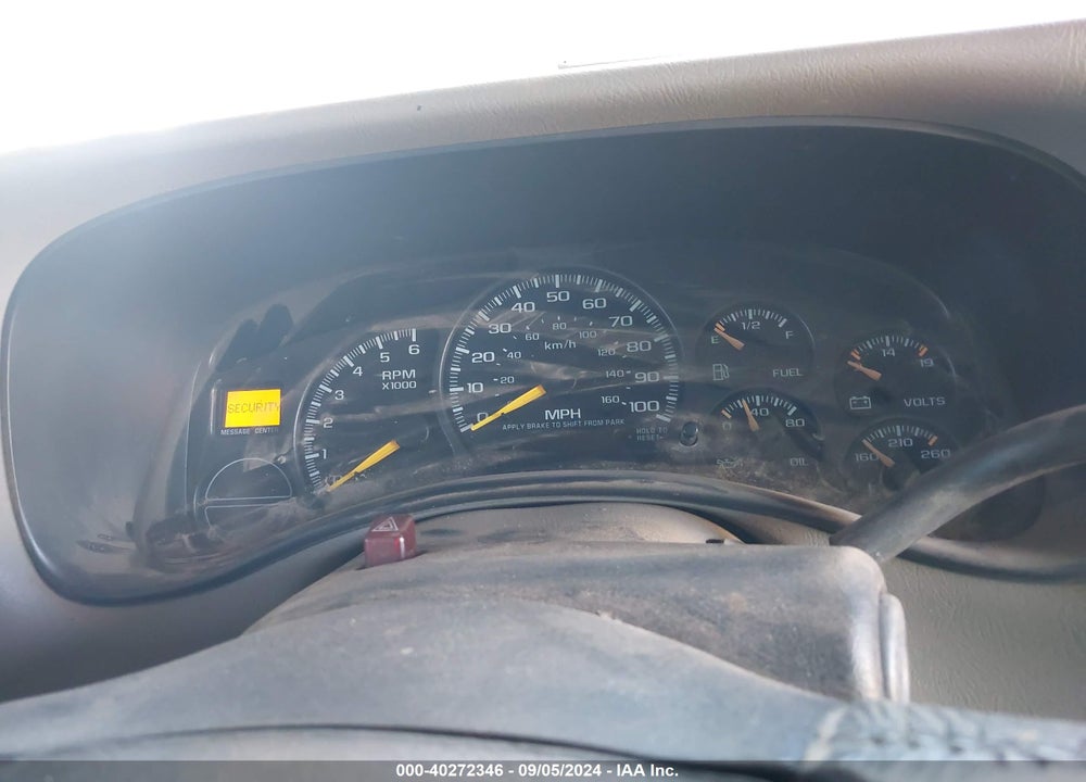 2001 GMC YUKON SLE VIN: 1GKEC13T71J252319
